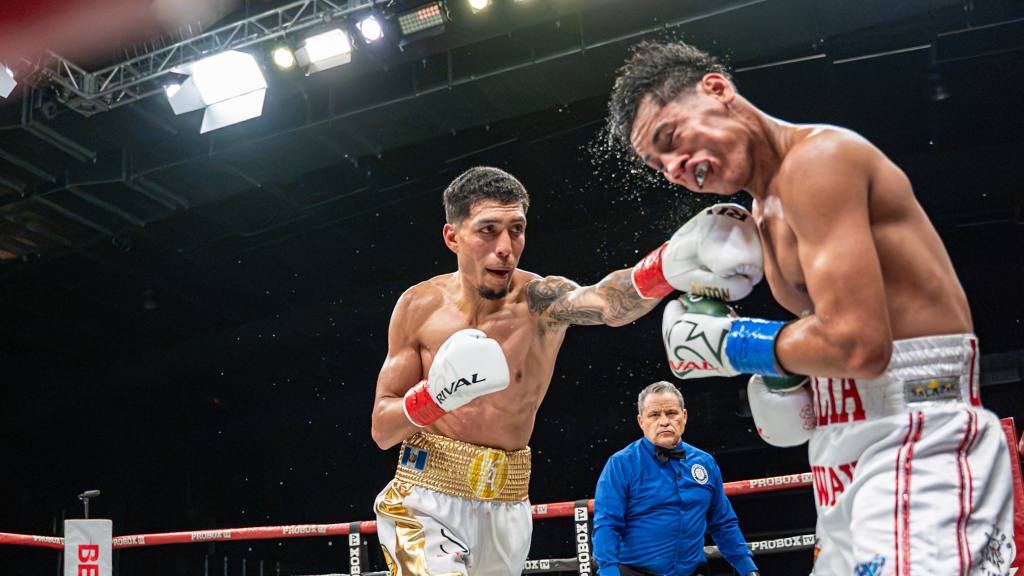 Joshua Kevin Antón mantiene su invicto y retiene campeonato continental del CMB