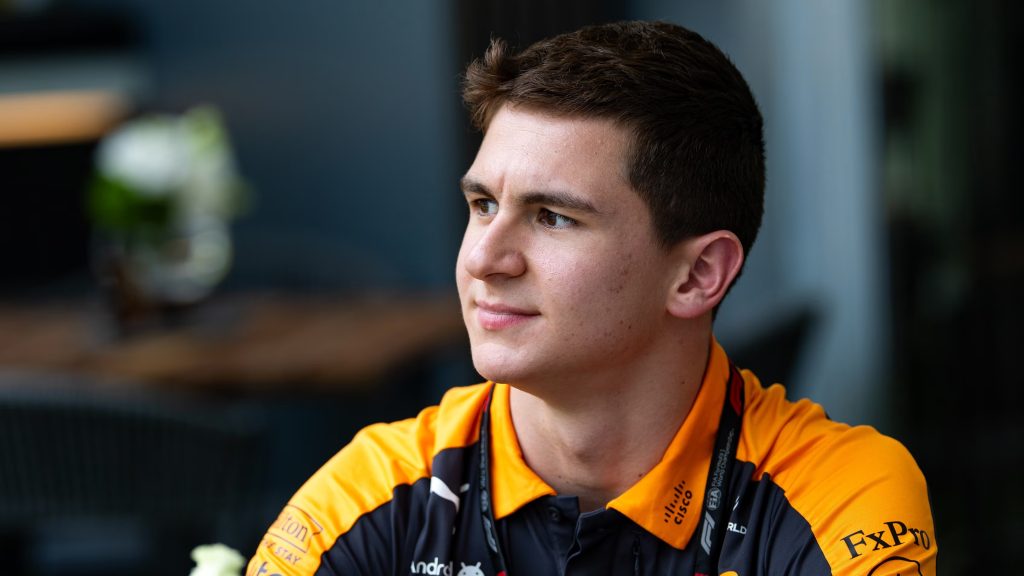 McLaren confirma a Leonardo Fornaroli para los entrenamientos libres de México y Brasil