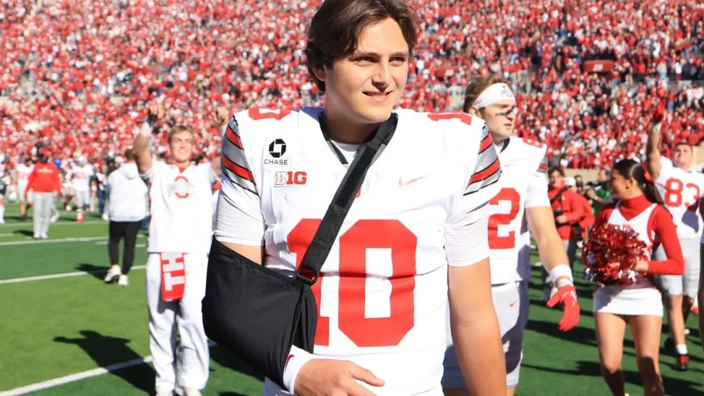 Ohio State enfrenta un momento decisivo tras la lesión de Julian Sayin