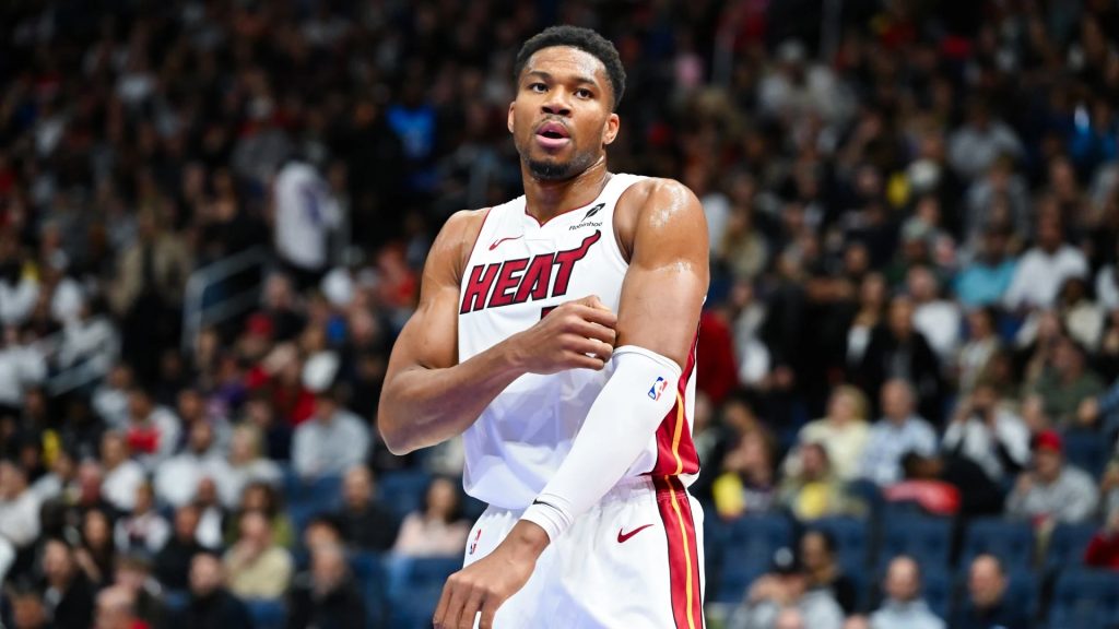 Giannis debuta con Miami y LaMelo Ball estrena uniforme de Minnesota en duelo de estrellas