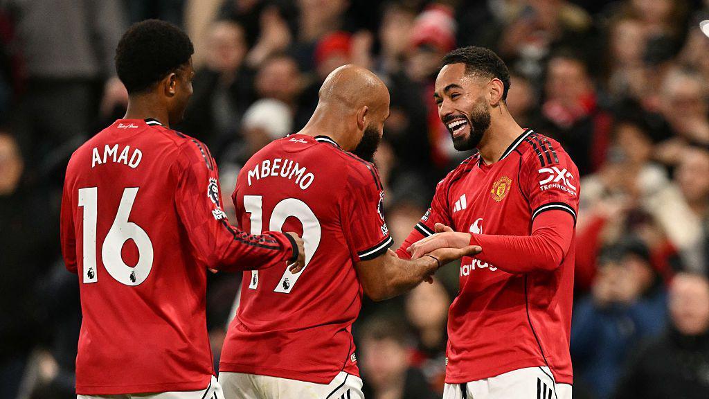 Manchester United sufre una humillante derrota 4-1 frente al Como en Italia