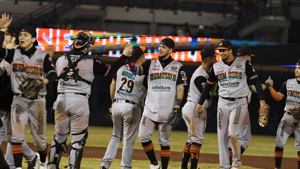 Naranjeros de Hermosillo mantienen el liderato tras aplastar 11-4 a Jaguares de Nayarit