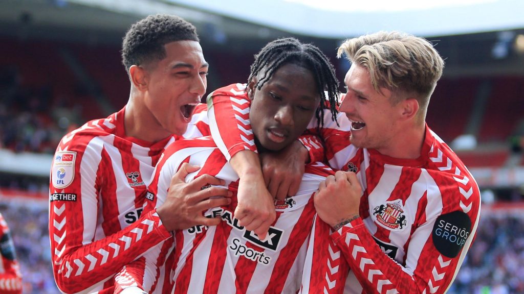 Sunderland rescata un empate en Polonia y mantiene su invicto europeo