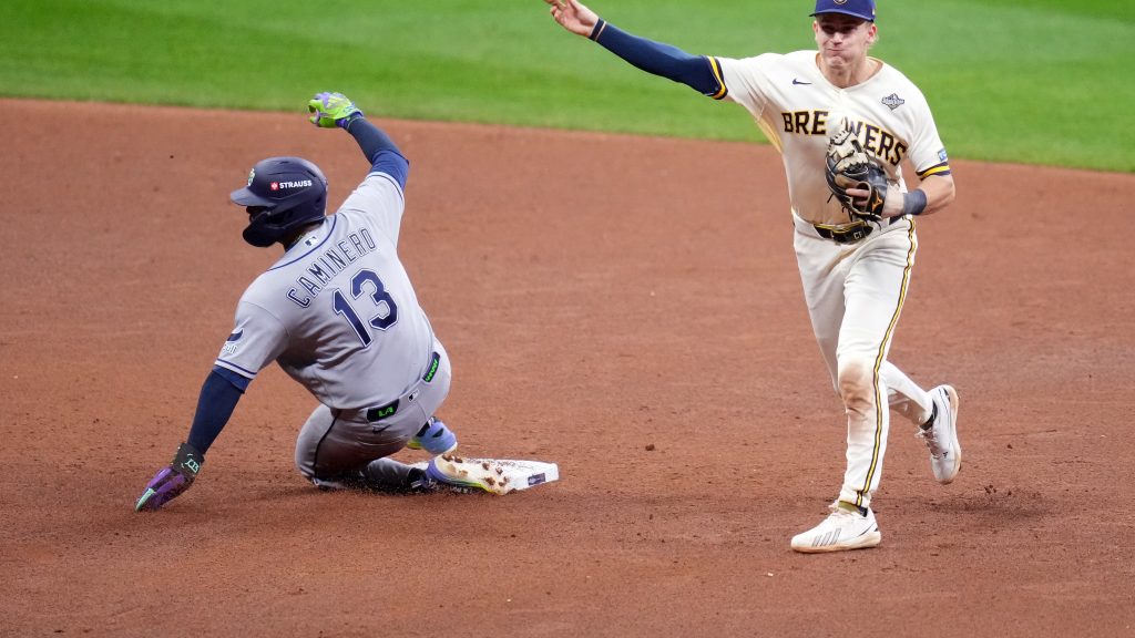 Cerveceros ganaron su 1er juego de SM en 44 años. Y luego tuvieron que ganarlo otra vez