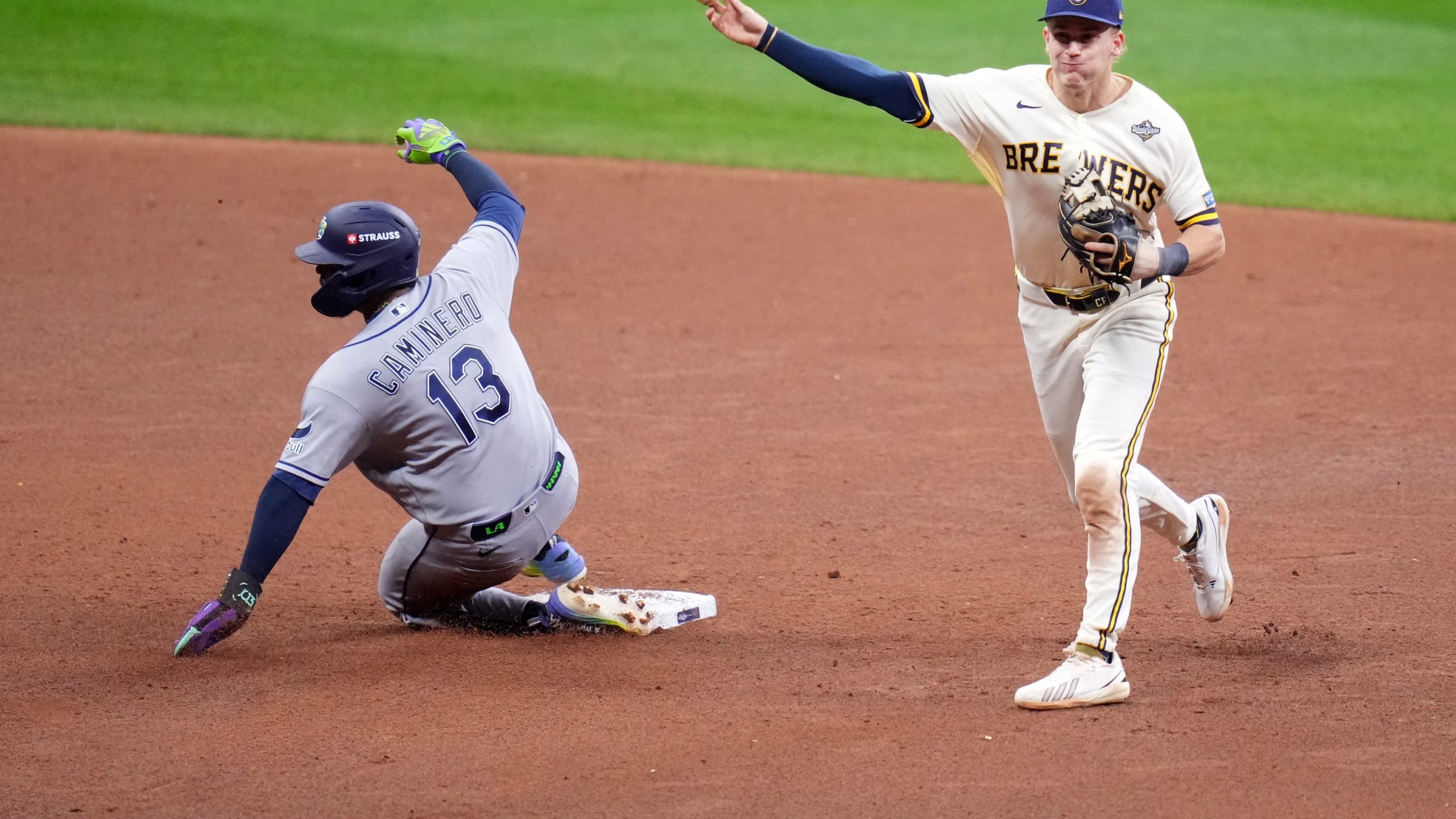 Cerveceros ganaron su 1er juego de SM en 44 años. Y luego tuvieron que ganarlo otra vez