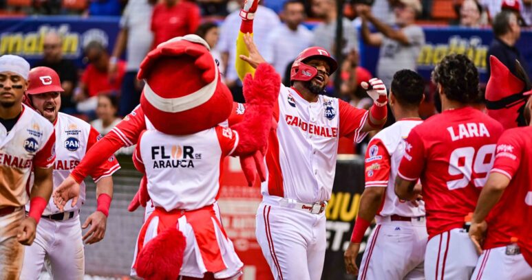 CARDENALES DE LARA DERROTA A TIGRES Y CONSOLIDA SU LIDERATO EN VENEZUELA!