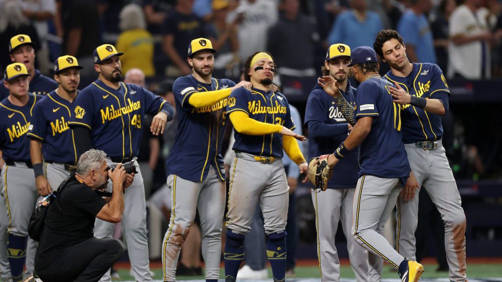 Imparables Cerveceros acarician su primera corona con paliza histórica