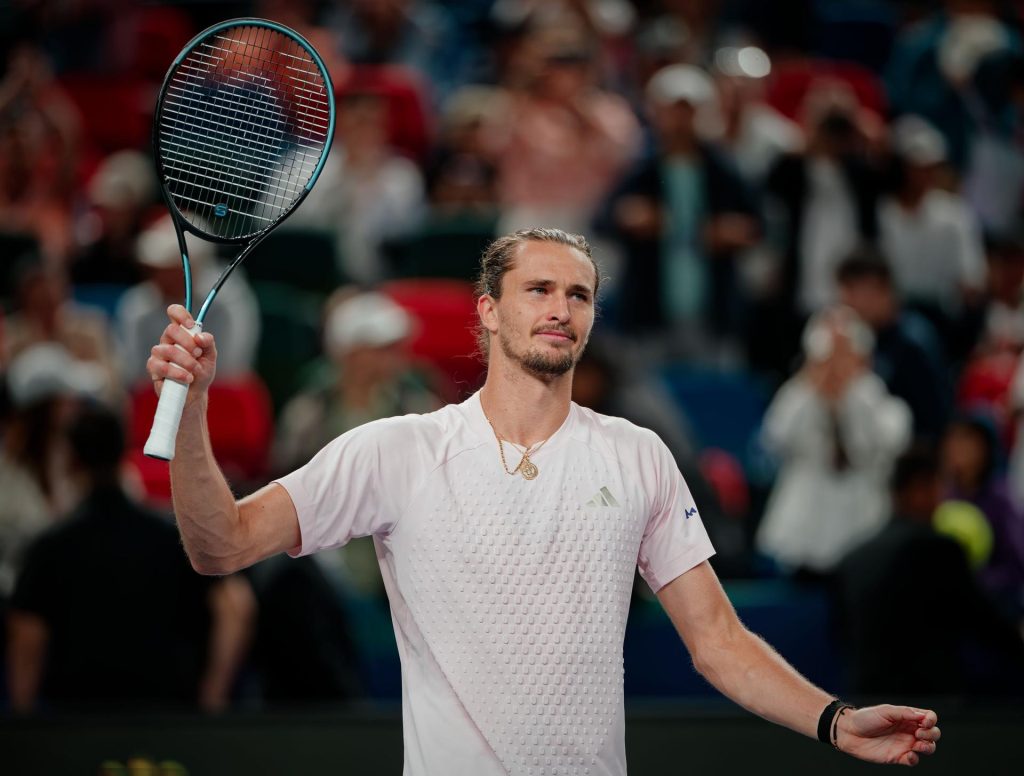 Alexander Zverev salva cuatro puntos de partido y consigue dramática victoria ante Martín Landaluce