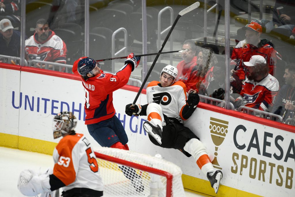 Alex Tuch y Jordan Kyrou anotan dos goles cada uno en victoria de Washington Capitals
