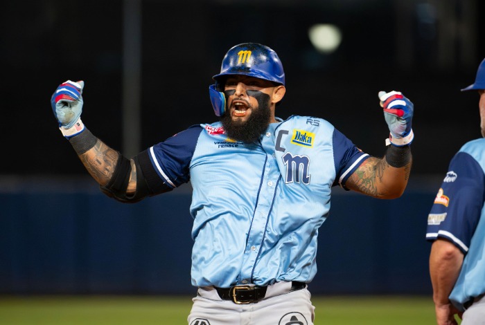 ROUGNED ODOR Y FELIPE RIVERO RESCATARON AL MAGALLANES EN MARACAY