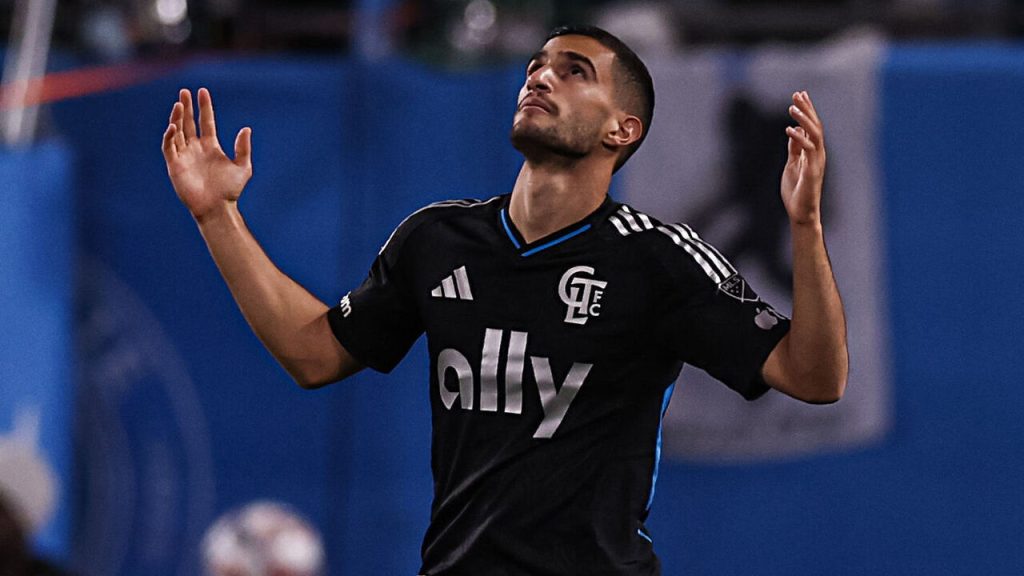 Liel Abada marca tres goles y Charlotte asegura su clasificación a los playoffs con una goleada