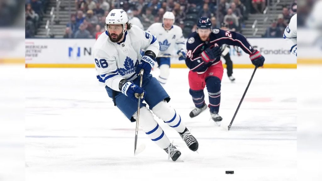 Toronto Maple Leafs pierde a Kirill Marchenko por lesión y enfrenta nuevas dificultades en su plantilla