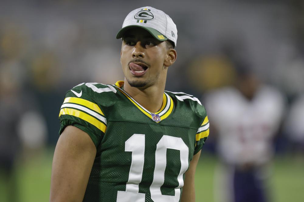Jordan Love lanza tres touchdowns y guía a los Packers a una victoria sobre Carolina