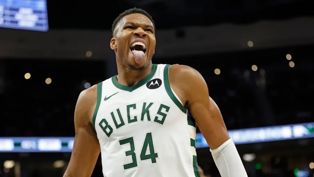 Detalles de la extensión de Giannis Antetokounmpo con los Bucks