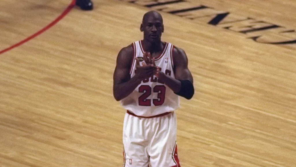 Isiah Thomas critica a Michael Jordan y a los Bulls por cómo trataron a Jerry Krause