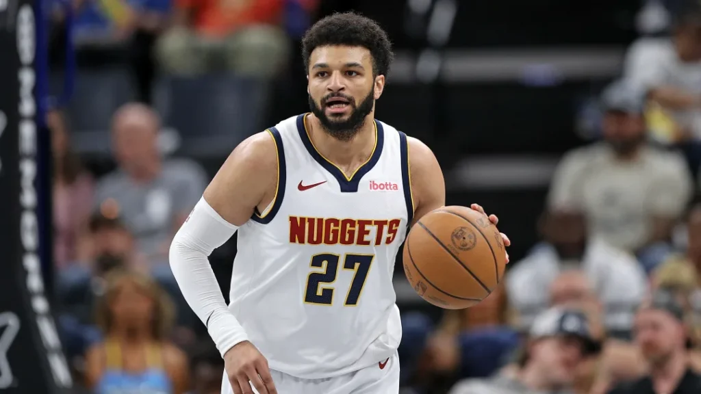 NBA no suspenderá a Jamal Murray por haber lanzado objetos a la cancha de forma antideportiva