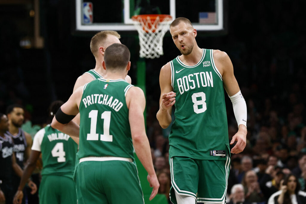 Porzingis apunta a regresar contra los Mavericks en la finales de la NBA