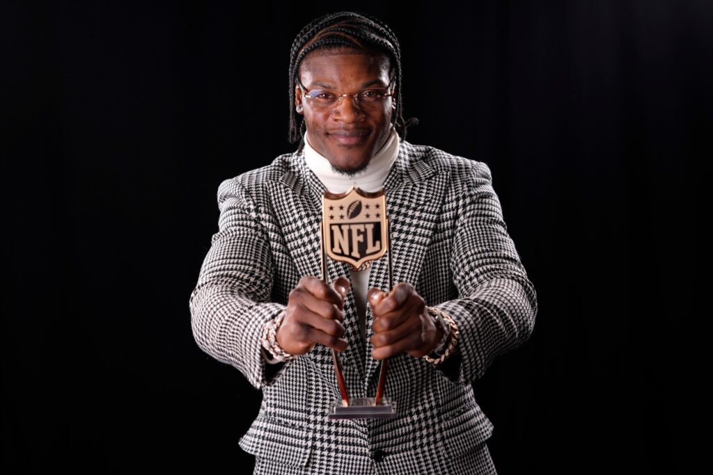 Lamar Jackson gana su segundo MVP de la NFL y se queda cerca de la unanimidad