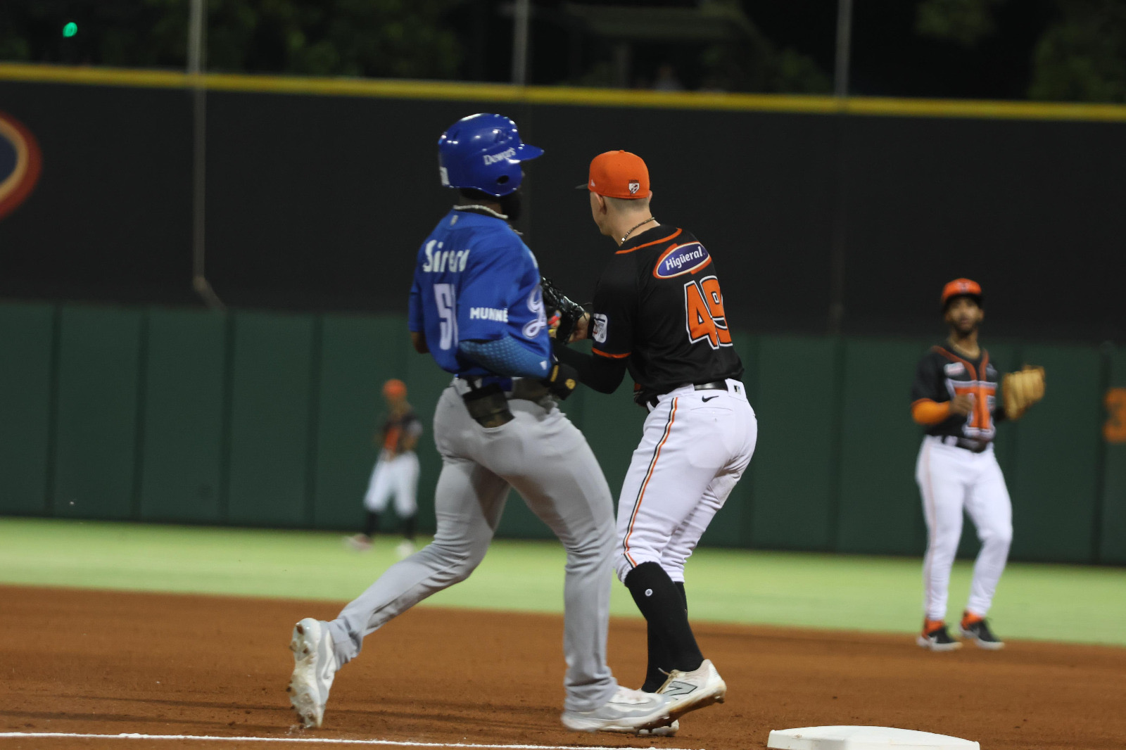 Licey Vence a Toros en el Micheli y cortan racha de derrotas consecutivas