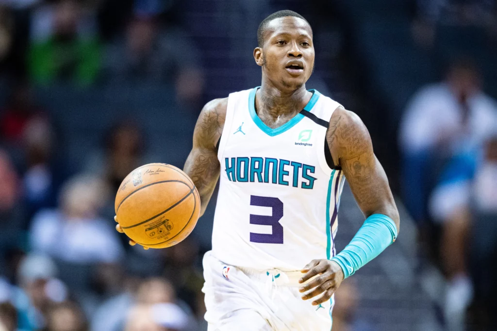 Rozier fuera dos semanas por lesión en la ingle