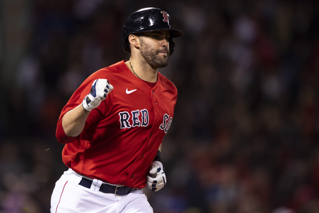 J.D. Martínez y Dodgers oficializan contrato