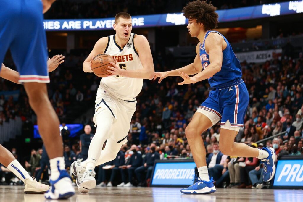 Jokic consigue triple doble 22 de la temporada en victoria sobre los Knicks