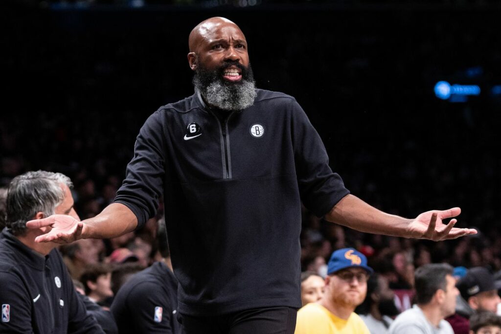 Nets despiden a su entrenador Jacque Vaughn