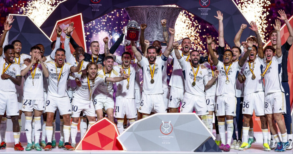 Real Madrid golea al FC Barcelona y se corona como supercampeón de España