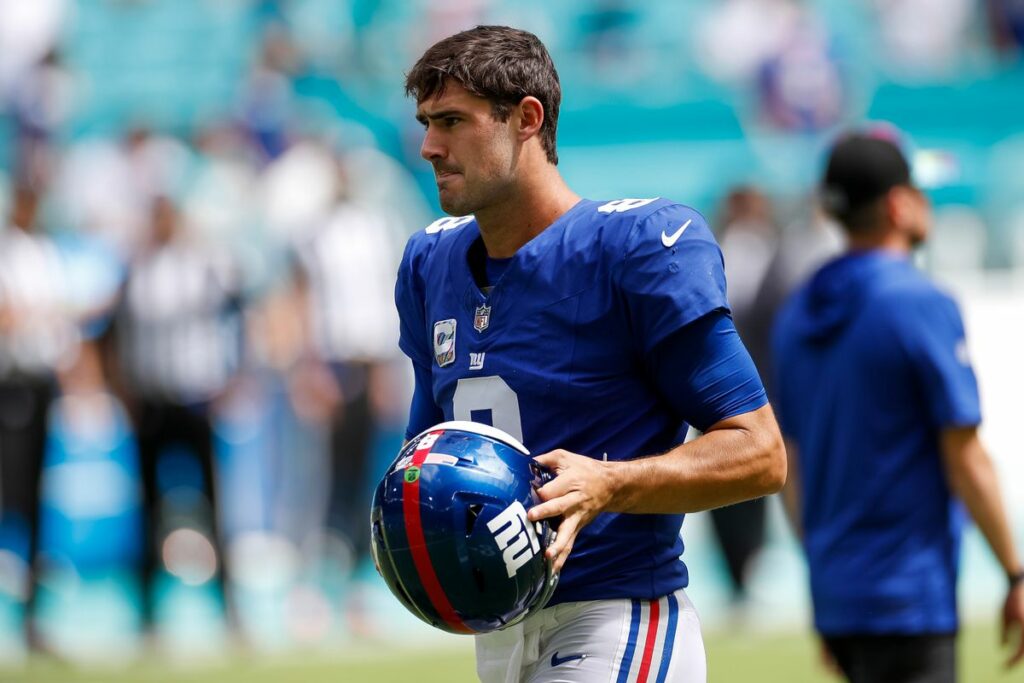 Daniel Jones no verá acción por tercera semana consecutiva