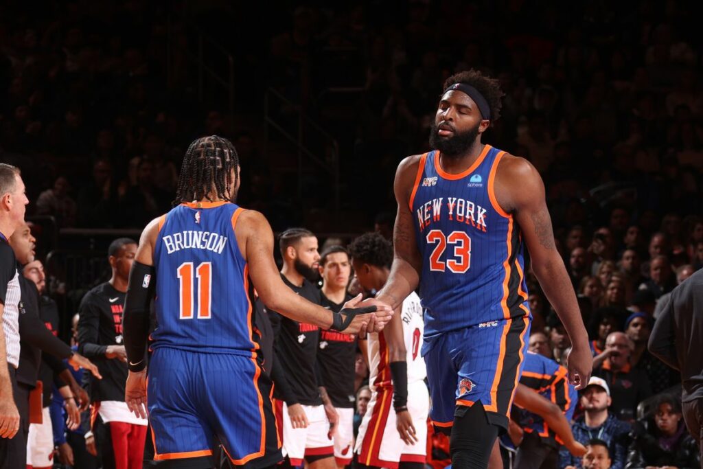 Mitchell Robinson fuera dos meses tras lesión en el tobillo