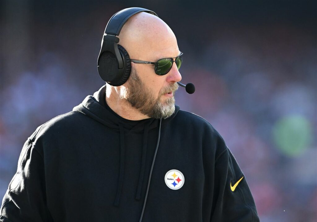 Los Steelers despiden a su coordinador ofensivo