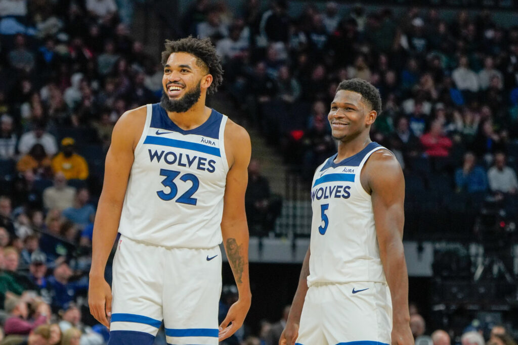 Timberwolves se posicionan como líderes en solitario de la división oeste