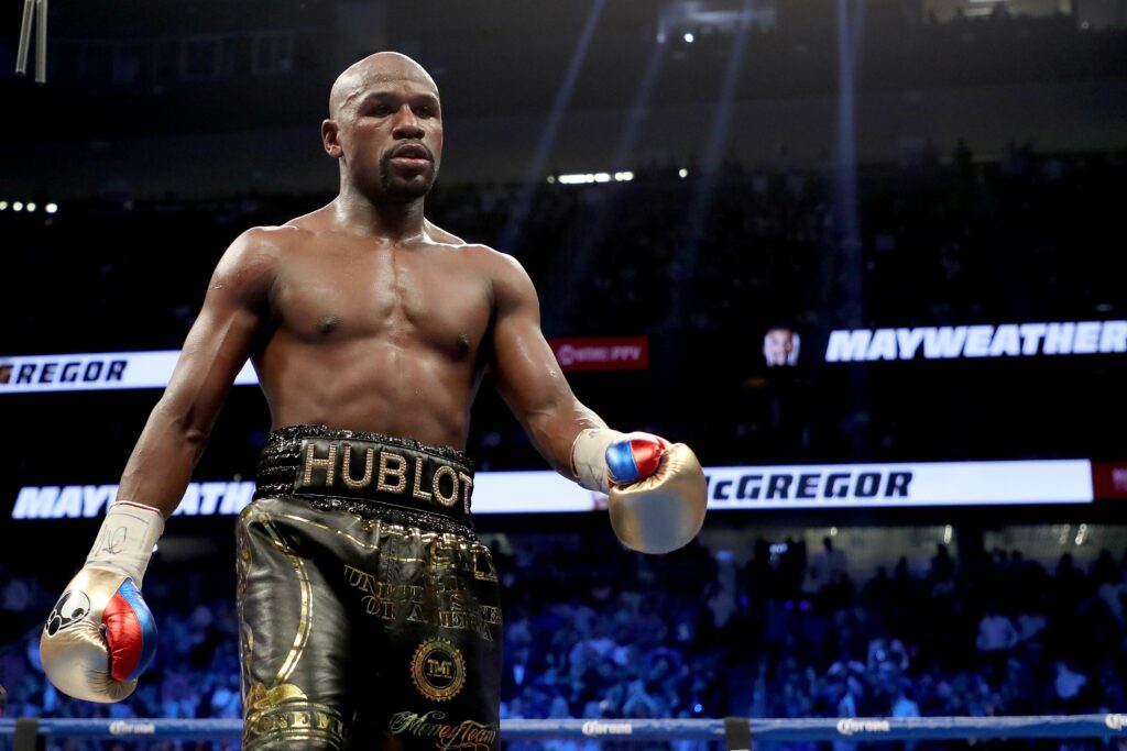 Floyd Mayweather: El Imbatido Rey del Boxeo que Redefinió la Grandeza
