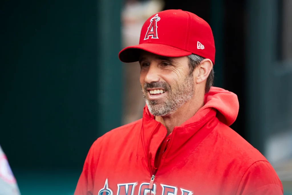 Brad Ausmus llega a los Yankees como coach de banca