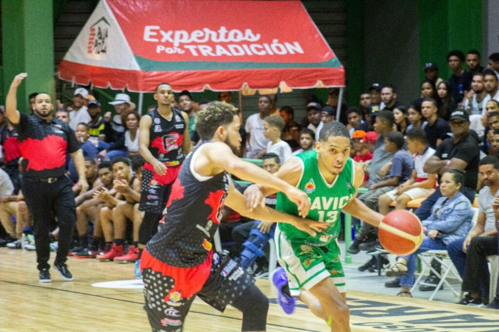 Cambelén y Savica a la final en Higüey