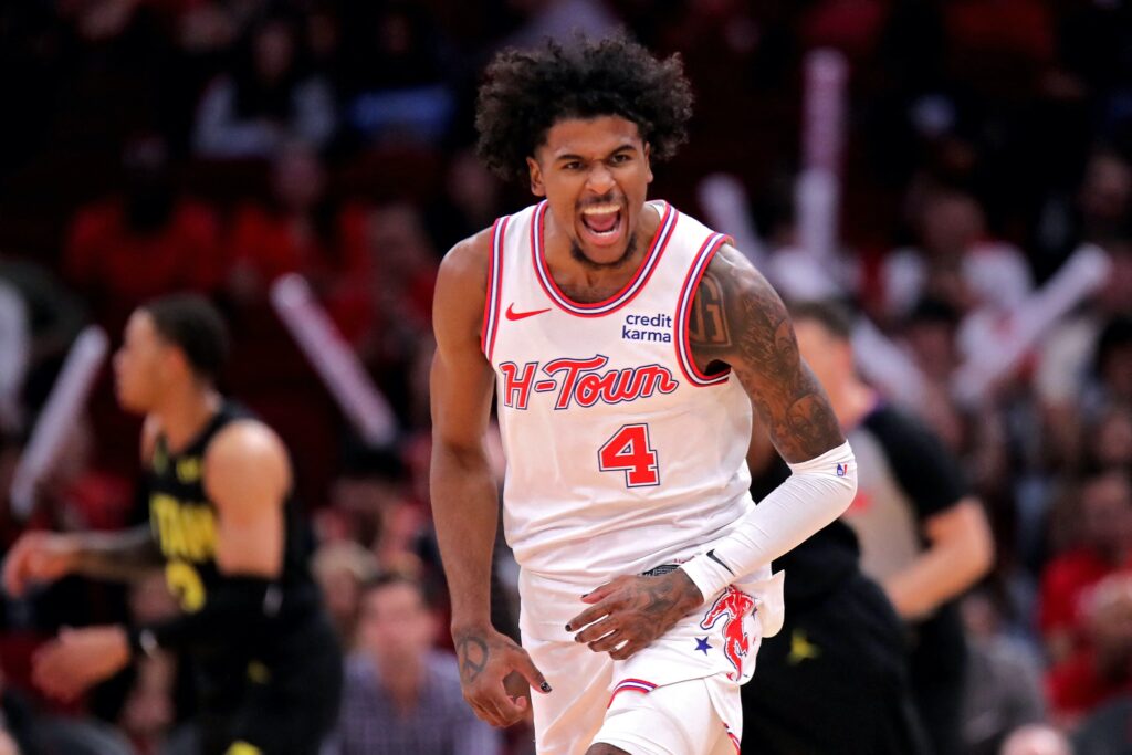 Jalen Green anota 41 puntos y guía a los Rockets a vencer por paliza al Jazz