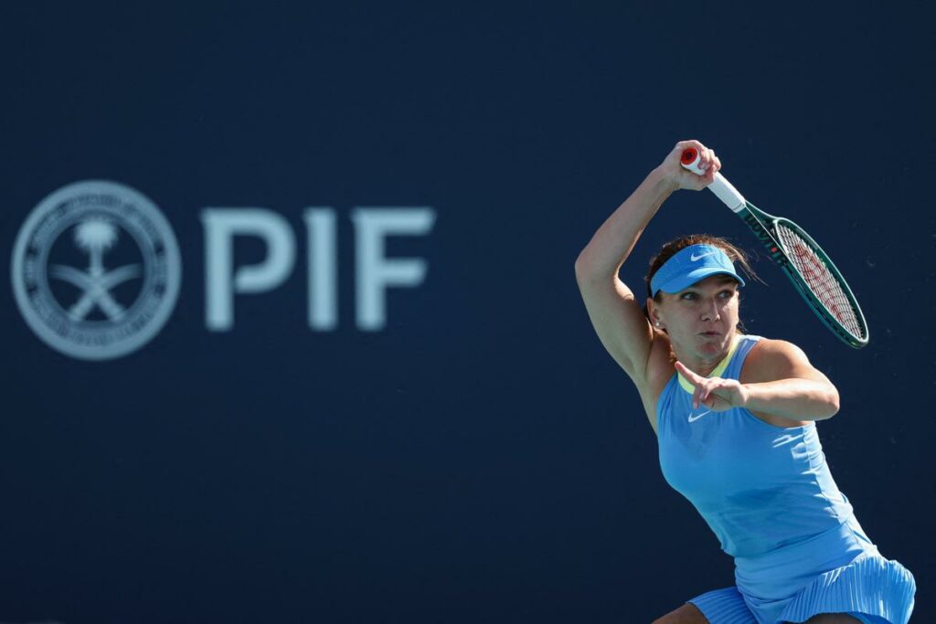 Halep regresa al tenis profesional tras un año y medio, cae derrotada ante Badosa en Miami