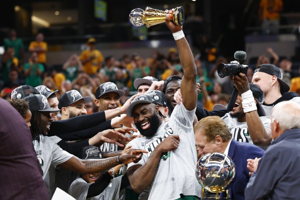 Celtics barren a Pacers, avanza a final por segunda vez en tres años