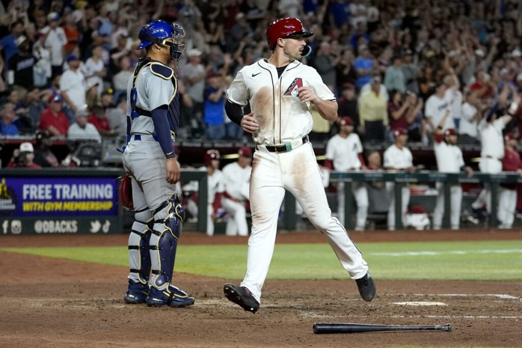 Arizona deja en el terreno a los Cachorros