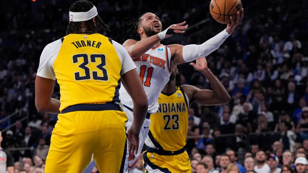 Brunson firma actuación destacable frente a Pacers, guía a Knicks a victoria en primer encuentro