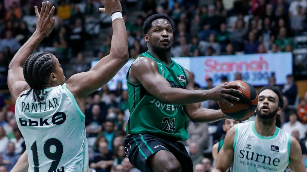 Dominicano Andrés Feliz da el triunfo al Joventut en el último segundo
