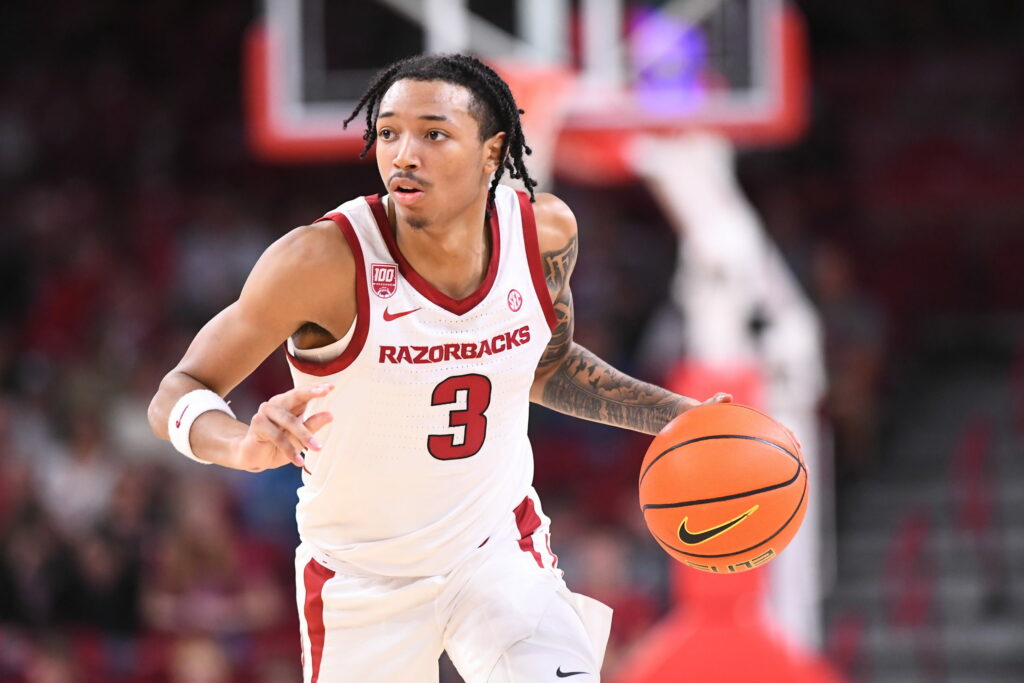 Nick Smith retorna a la alineación de Arkansas
