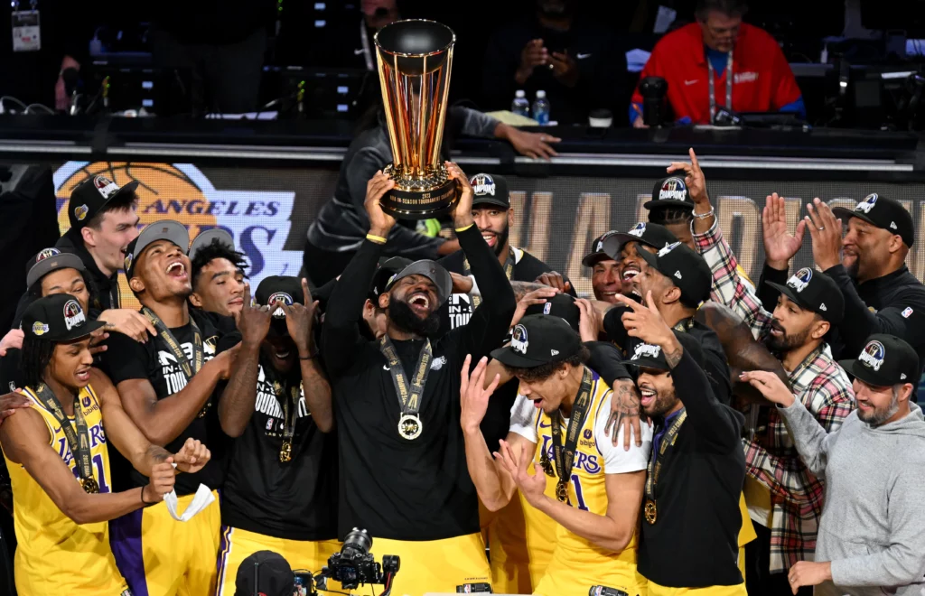 Lakers se coronan campeones del In Season Tournament