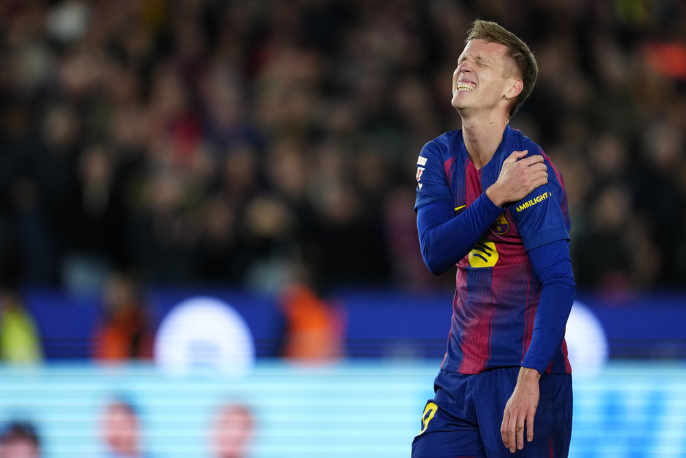 Dani Olmo se pierde el resto del año con luxación en el hombro