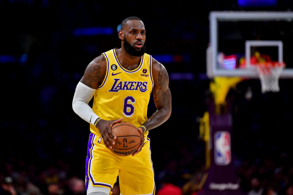 LeBron James volverá a usar el número 23