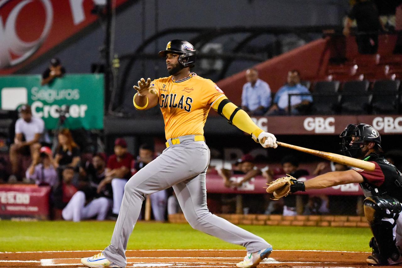 Águilas Cibaeñas vencen de manera contudente a Gigantes para sumar victoria 21