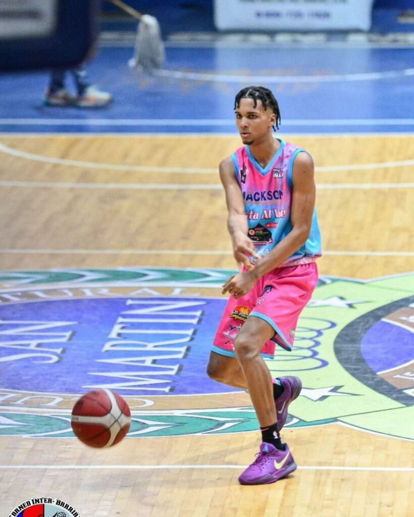 Equipo Vista al Valle gana en basket barrial francomacorisano