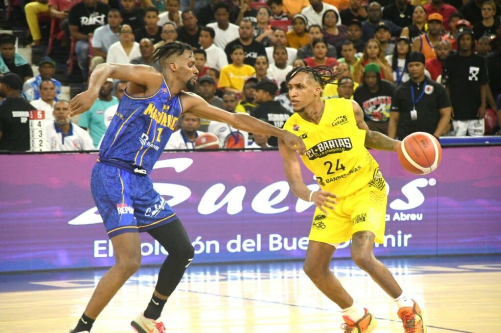 Rafael Barias empata la Serie Final 1-1