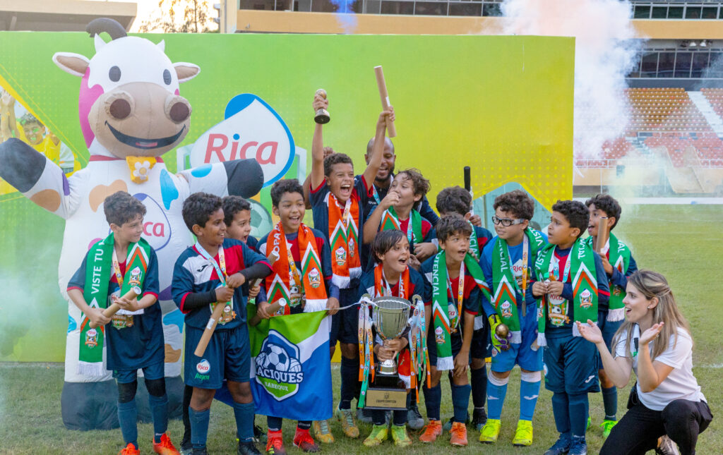 Babeque se consagra campeón 2022 de la Copa Rica Fútbol Intercolegial
