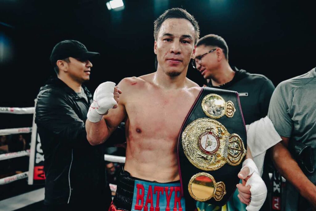 Batirzhan Jekumbayev retiene su faja tras noquear a Ivan Redkach